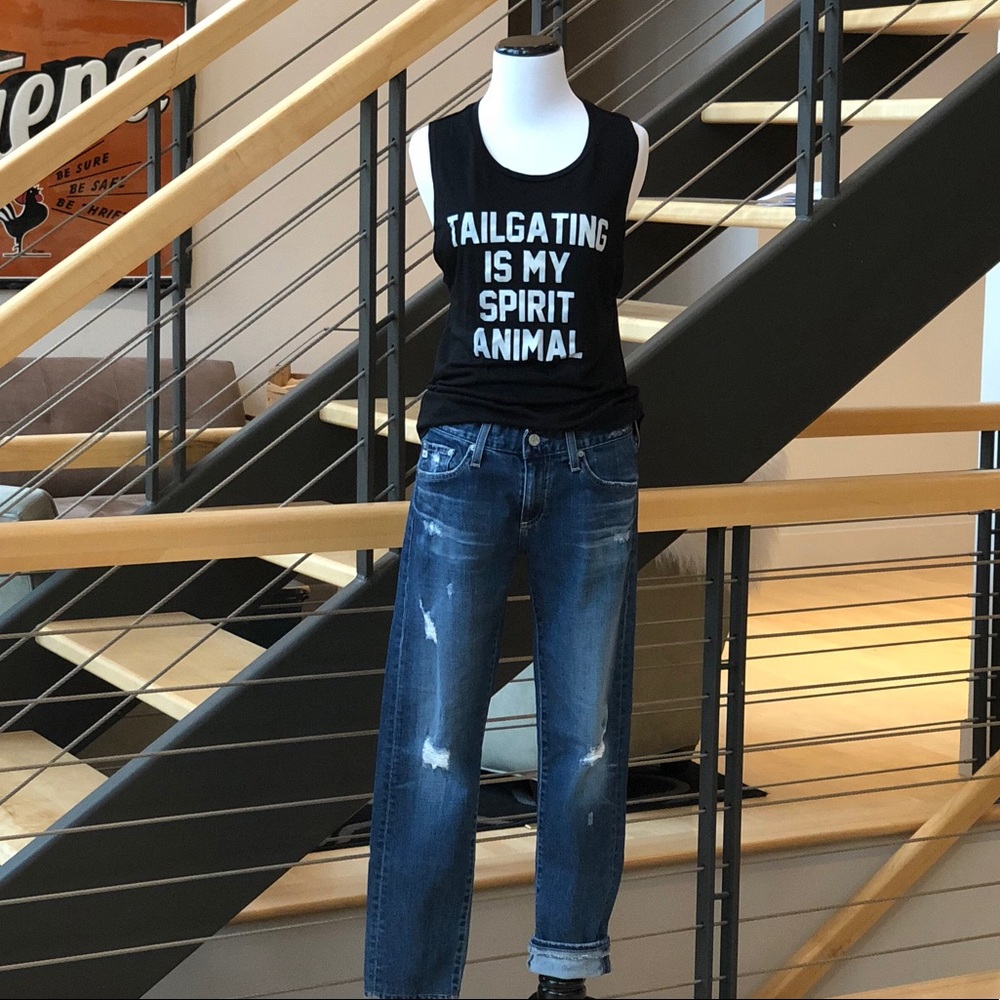 Tailgating is my spirit animal tee. Size M.